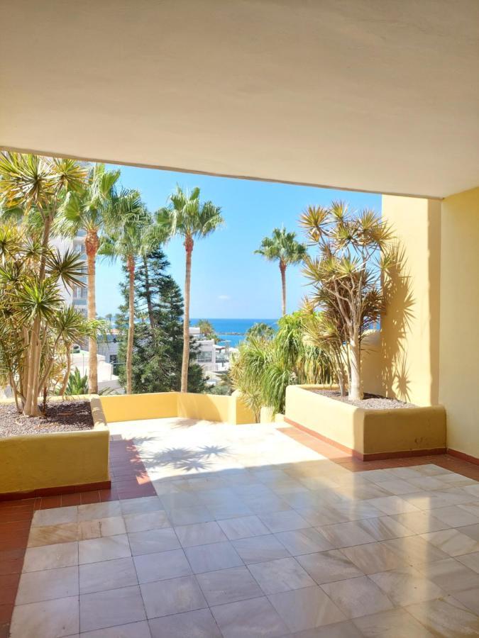 Fantastic 2 Bedrooms, Just 20 Meters From Ocean Playa de las Americas  Zewnętrze zdjęcie