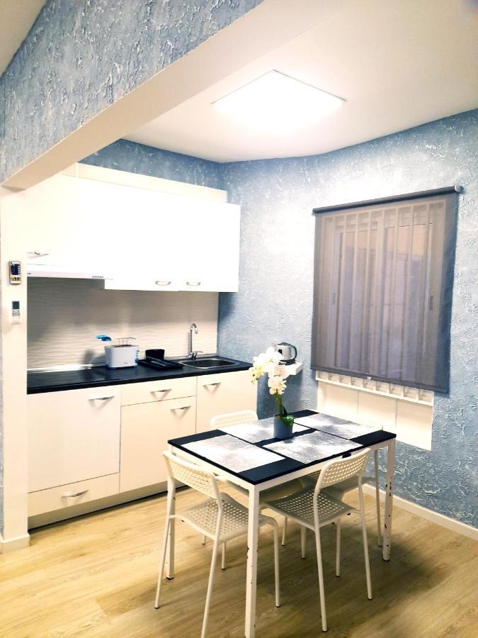 Fantastic 2 Bedrooms, Just 20 Meters From Ocean Playa de las Americas  Zewnętrze zdjęcie