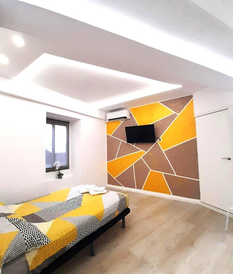 Fantastic 2 Bedrooms, Just 20 Meters From Ocean Playa de las Americas  Zewnętrze zdjęcie
